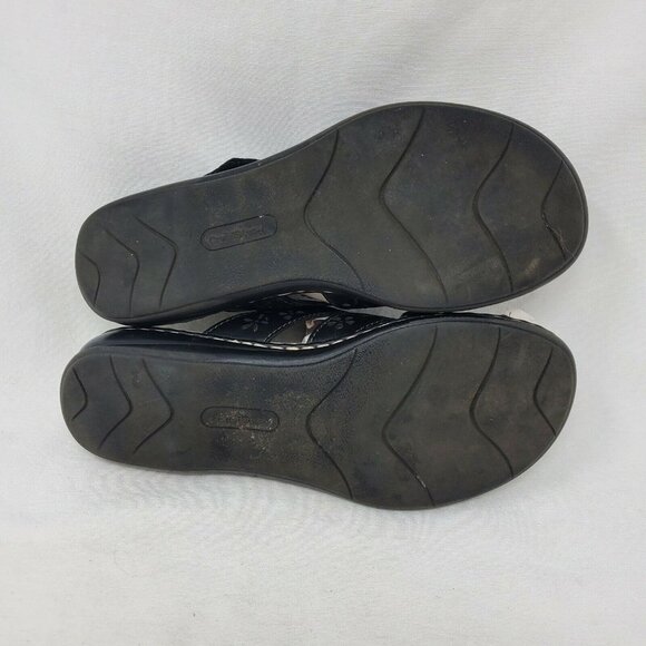 Croft and Barrow Women's Black Leather Floral Slides Sandals size 10 CM 26 - Picture 9 of 11